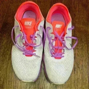 Nike training Zoom Fit size 8